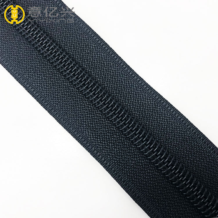 深圳拉链厂家现货批发环保8#黑色码装尼龙拉链箱包拉链