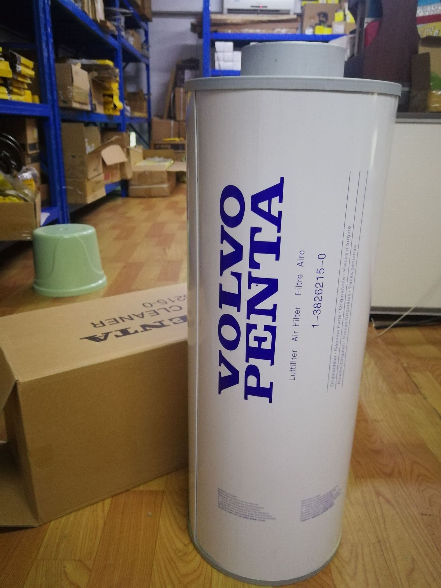 供应沃尔沃发动机空气滤清器1-3826215-0