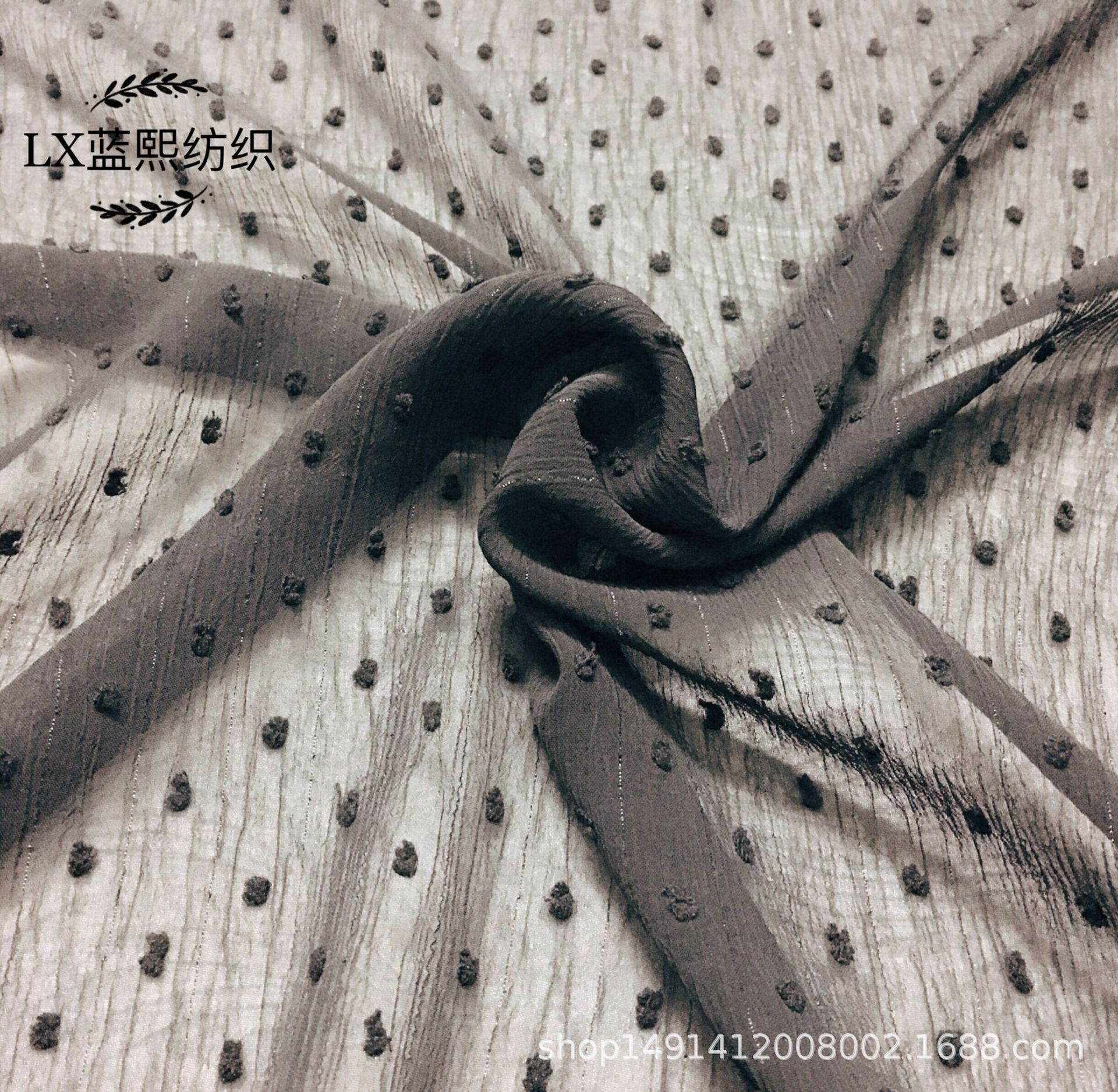 新品上架大量供货半透飘逸剪花春夏防晒服连衣裙衬衫DIY布料批发