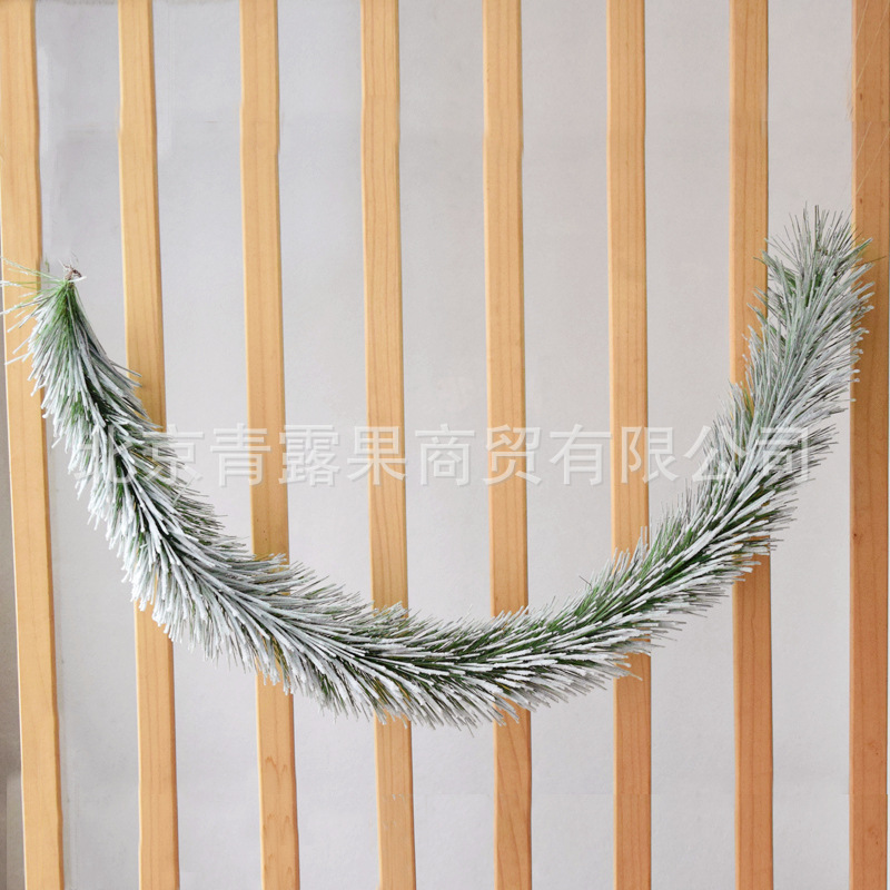 圣诞节装饰场景布置仿真松针加雪塑料藤条静电植绒绿藤商场幼儿园