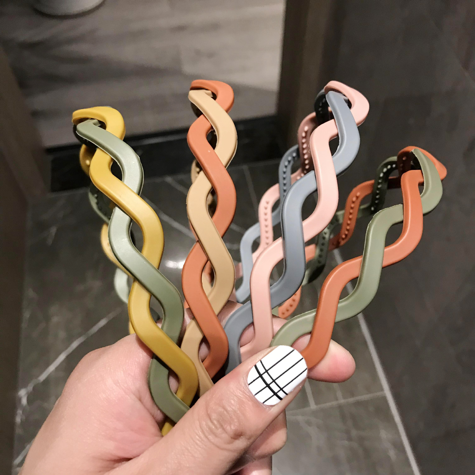 12g Weight Cute Fashion Sweet Women'S Color Block Candy Twist Plastic Hair Band