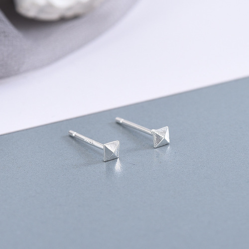 S925 Pure Silver Korean Style Five-pointed Star Earrings Geometric Triangle Shape Ear Studs for Men and Women, Drop Ship