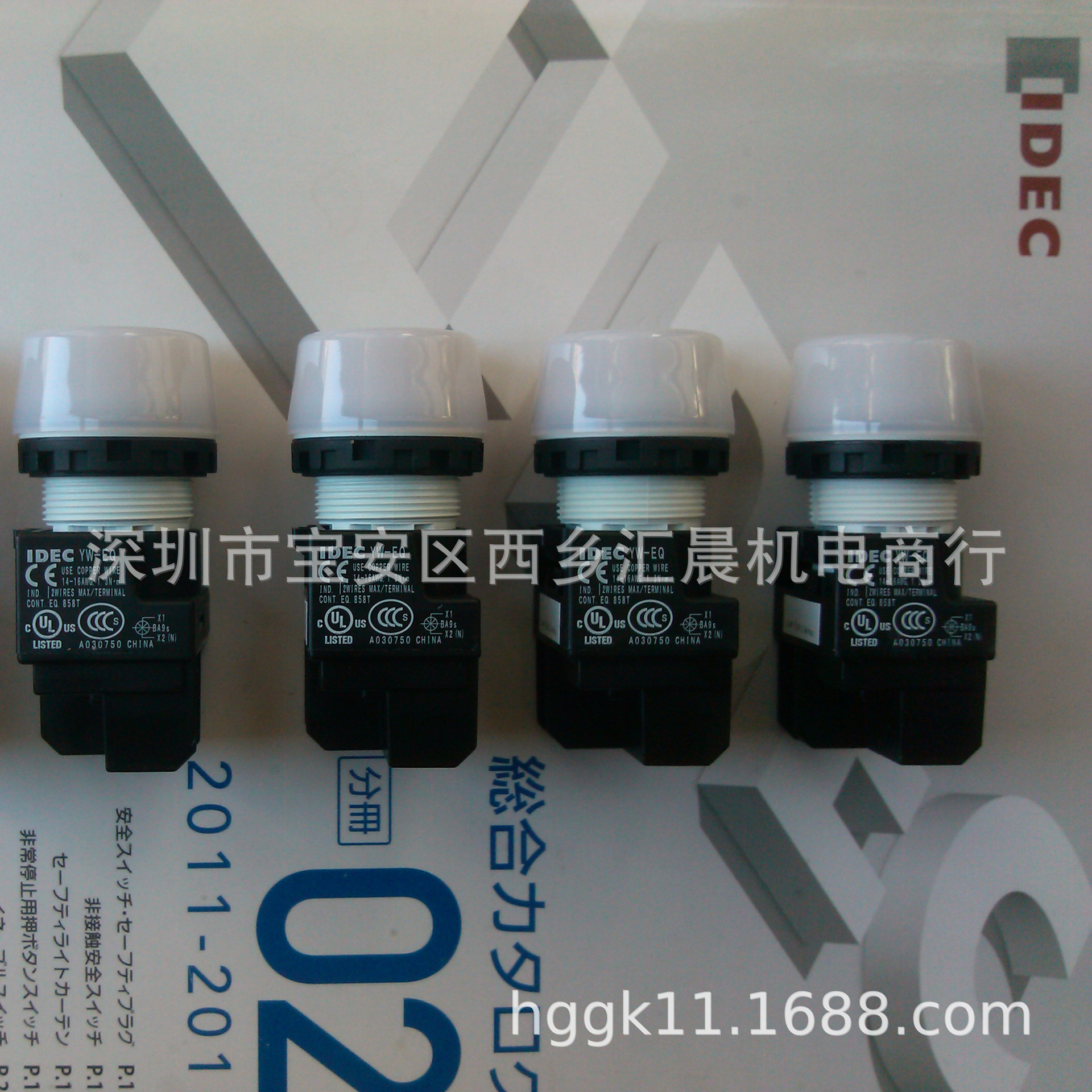 IDEC和泉指示灯YW1P-2TEQM3W YW1P-2TEQ4W信号灯