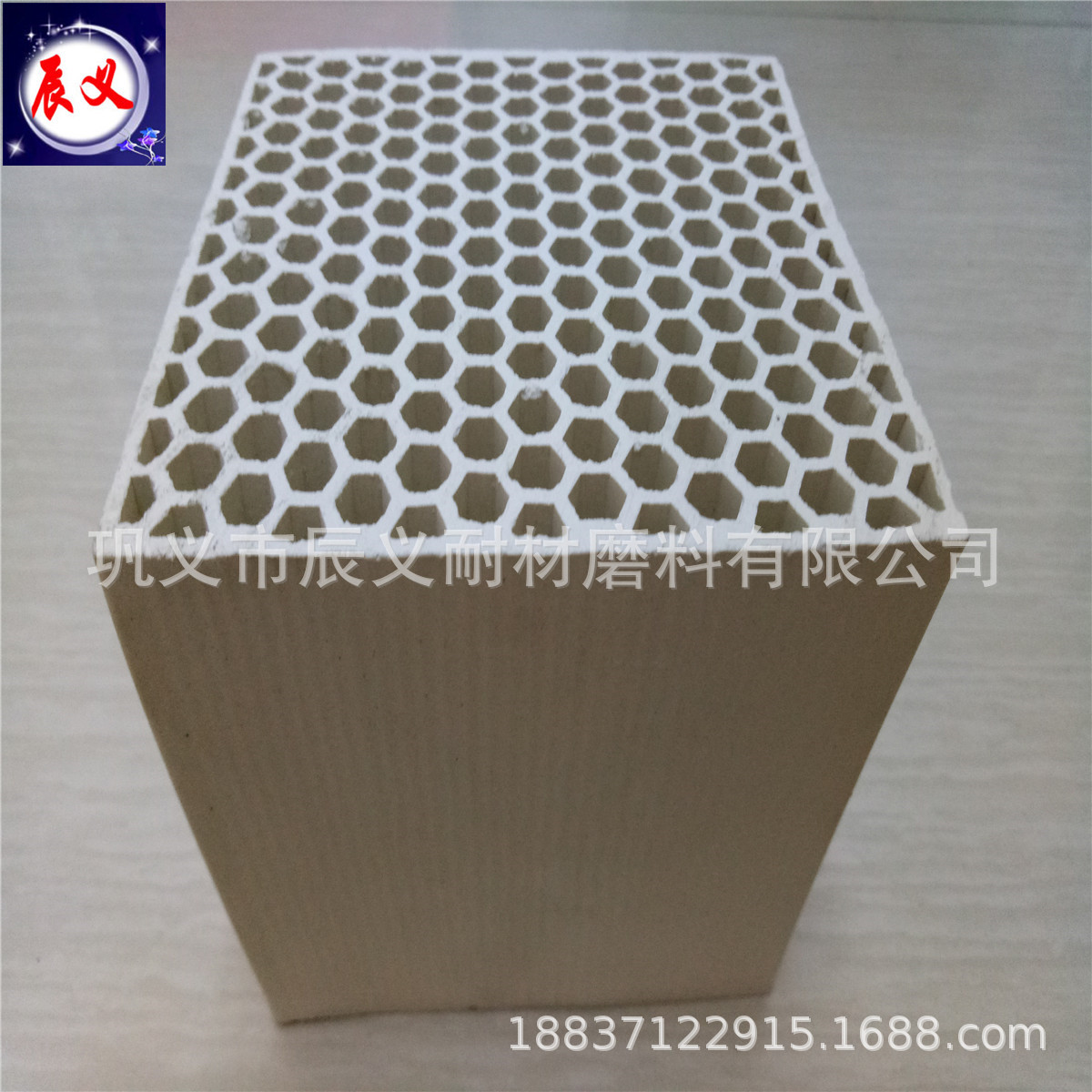高强度蜂窝陶瓷蓄热体抗侵蚀 机制耐火蓄热体陶瓷蜂窝状密度大