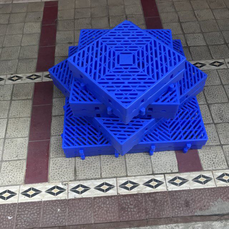 供应惠州塑料小栈板300*300*50可拼接仓库防潮板车间脚踏板地台板