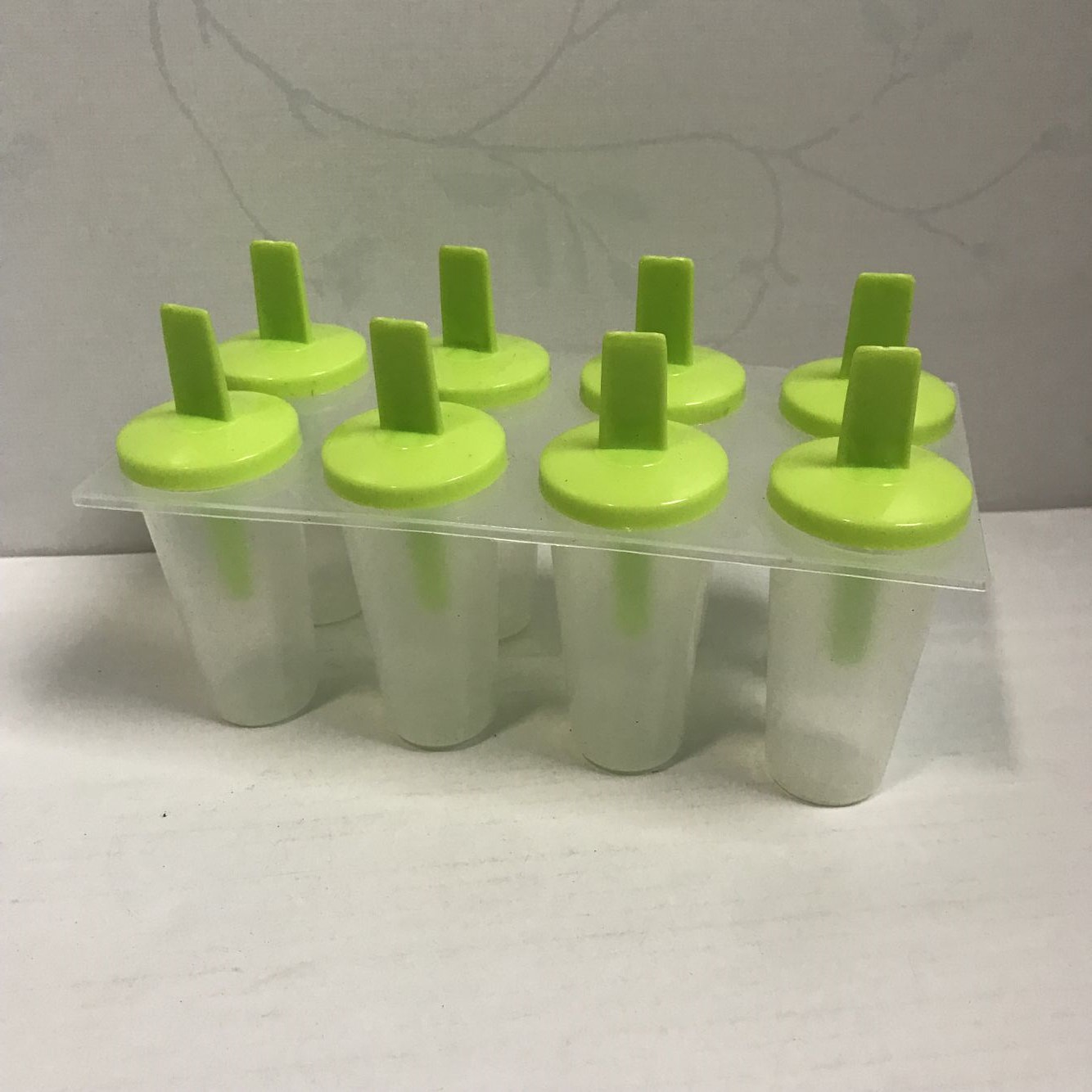 4E10E0A540F6E85461E4FCD4CA5D5D