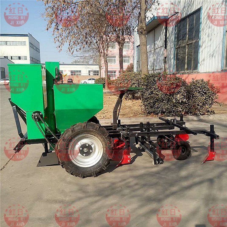 土豆播种机带覆膜 单垄双行土豆种植机加覆膜