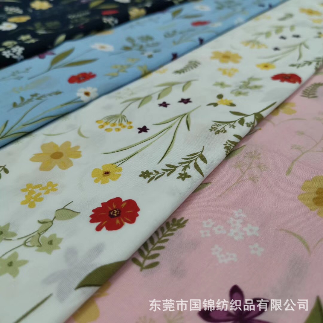 热销新款纯棉小清新印花布田园风格印小碎花面料夏季女装印花面料