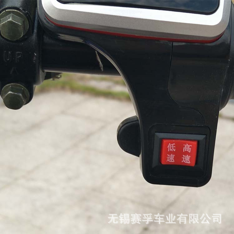 3993334640_986713832