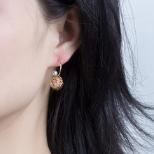 Ethnic Hollow Leaf Earrings Wholesale Nihaojewelry display picture 1