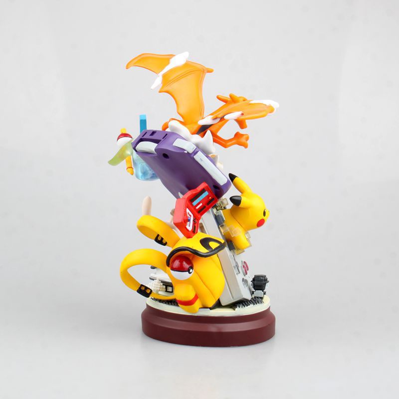 Pikachu and Charizard Figure
