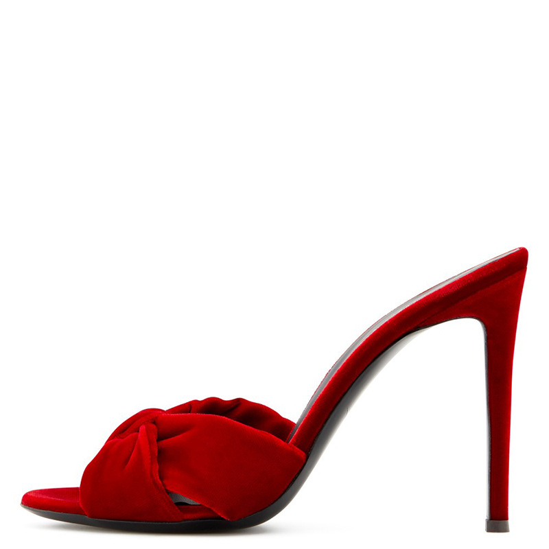 red heels (1).jpeg