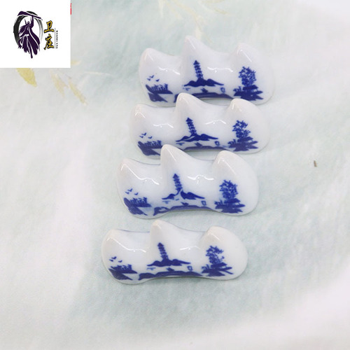 Wholesale ceramic blue and white pen mountain pen pen holder small fork brush holder study four treasures calligraphy and painting supplies