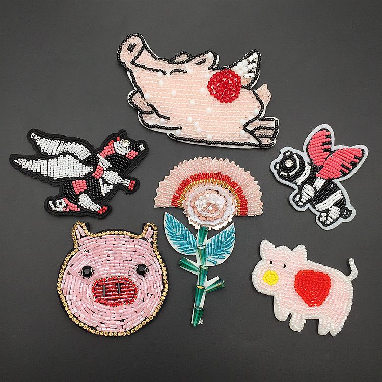 厂家纯手工钉珠水晶卡通动物猪系列布贴服装箱包装饰补丁diy辅料