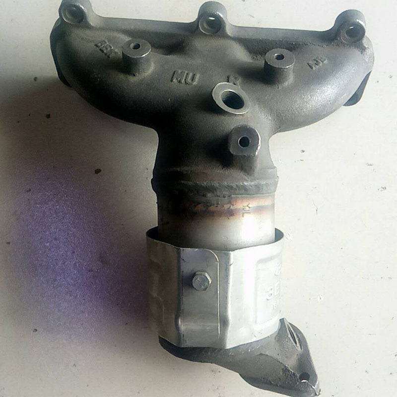 Three-Way Catalytic Converter Is Suitable for Modern New Shengda, Huantai Sheng Daffy, Shilao 2.0 2.7 Three-Way Catalytic Converter