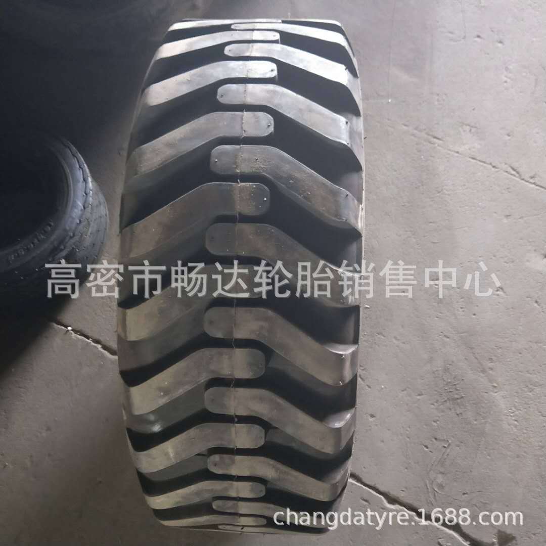 山东顺福昌 10.0/75-15.3 农用轮胎 人字花纹 农用拖拉机轮胎