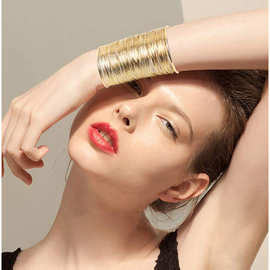 欧美外贸新品 镂空合金质感手镯 时尚开口宽版女手环镯 手环