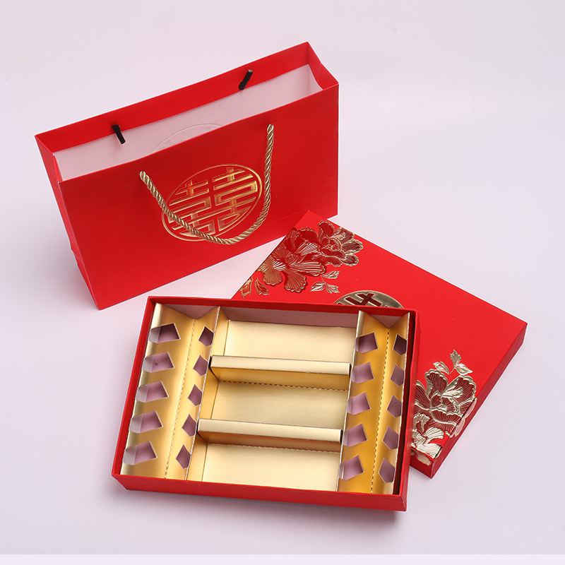 厂家新款创意喜庆礼品盒批发烫金天地盖礼盒白卡纸盒手工盒定制