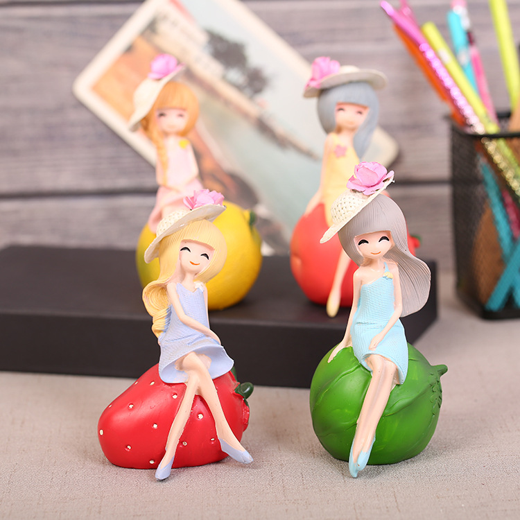 少女心烘焙蛋糕摆件水果姑娘娃娃车内家居装饰树脂工艺品生日礼物