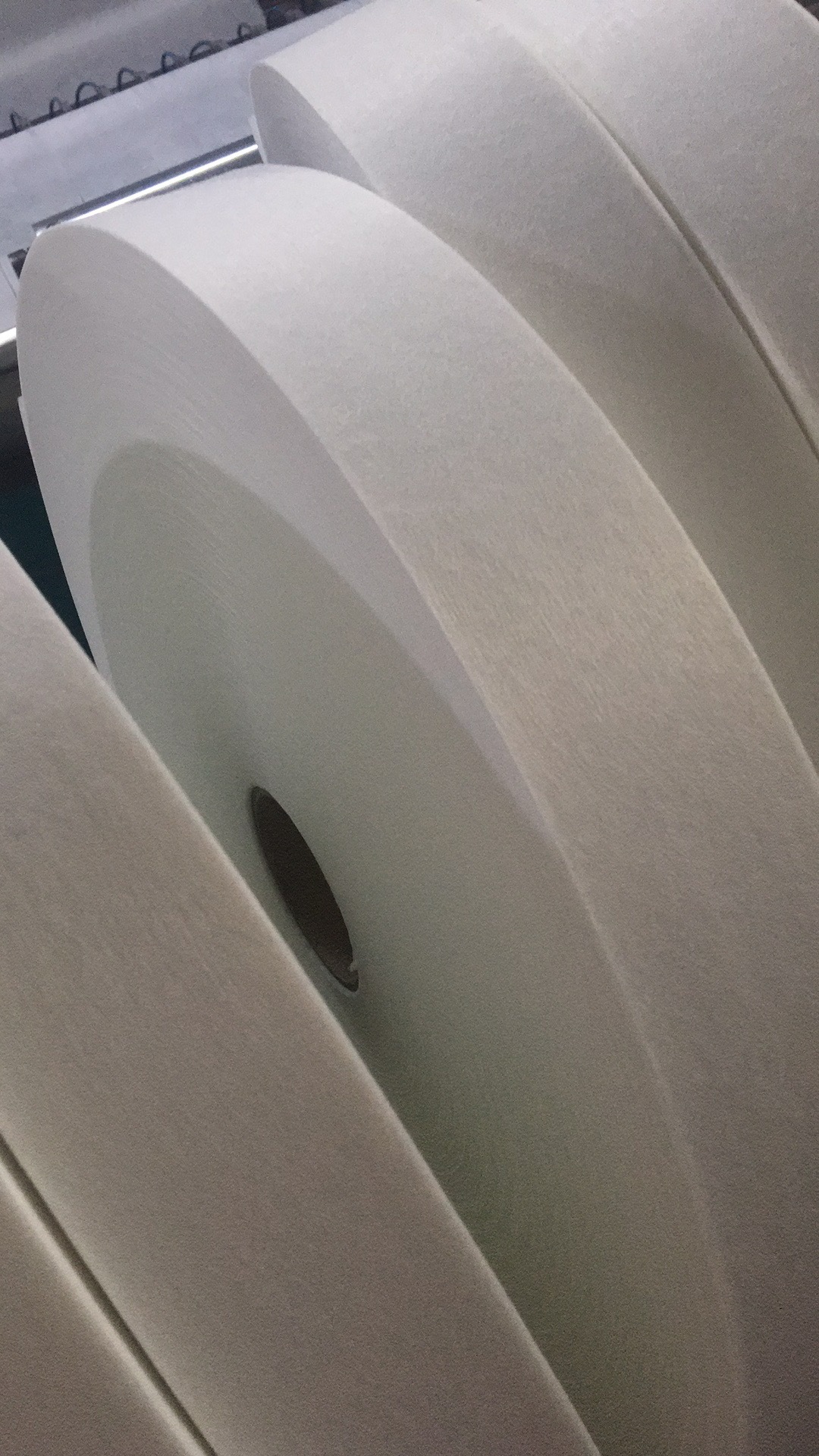 水刺无妨布涤纶手机贴膜擦拭布复合涤纶水刺无纺布