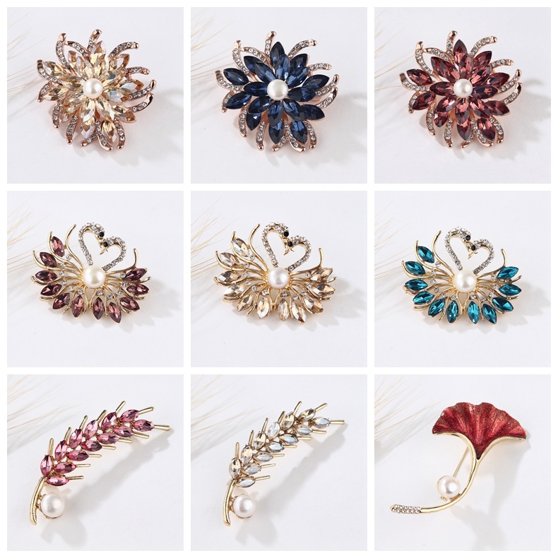 Fashion Flamingo Butterfly Shell Alloy Inlay Artificial Diamond Women's Brooches display picture 3