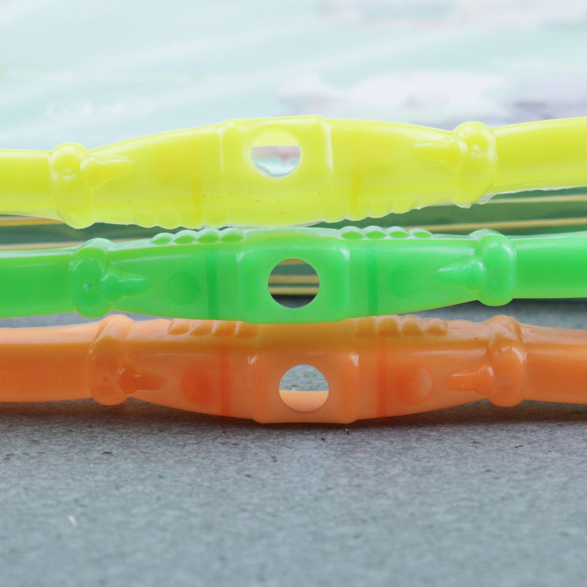 Regalos escolares al por mayor juguetes arcos y flechas 20 un paquete de Yiwu nuevos regalos infantiles juguetes de tiro con arco