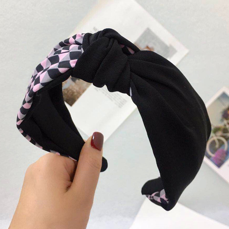 2019 New Headband Korean Hit Color Middle Knotted Headband Women display picture 10