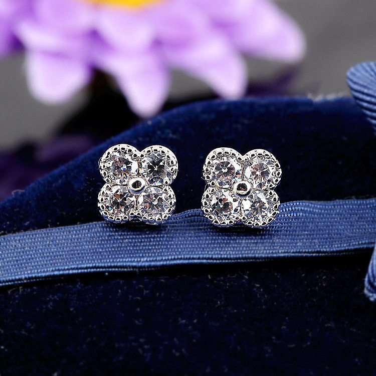 Flower Pattern Women'S Gender 1 Pair Casual Simple Style Flower Plating Inlay Copper Artificial Gemstones Ear Studs