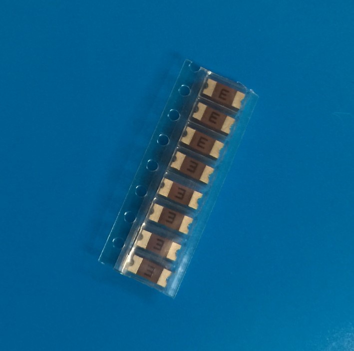 2410封装一次性熔断贴片保险丝环保安规认证/2410贴片保险丝/