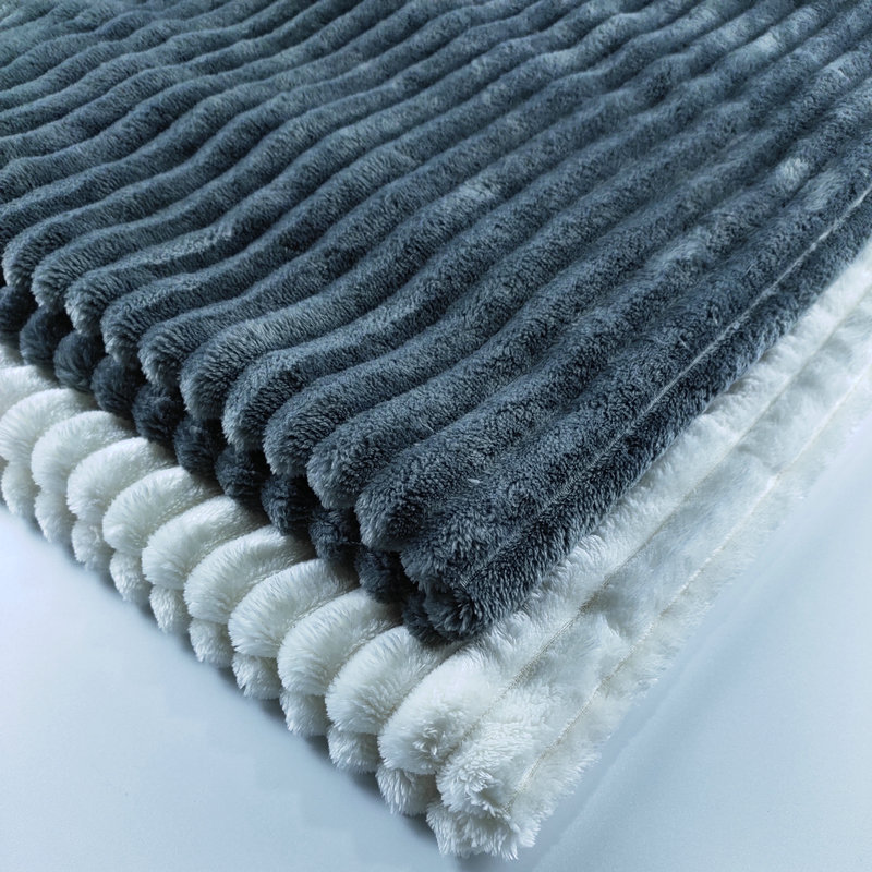 厂家现货 法兰绒面料 单双面抽条法兰绒 加厚宝宝睡衣家居服毯子