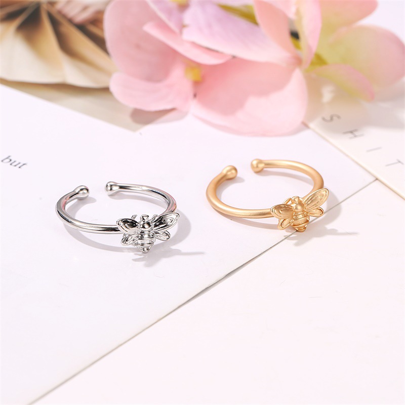 Creative Small Bee Simple Ring Sub-gold Opening Animal Ring Wholesale Nihaojewelry display picture 3