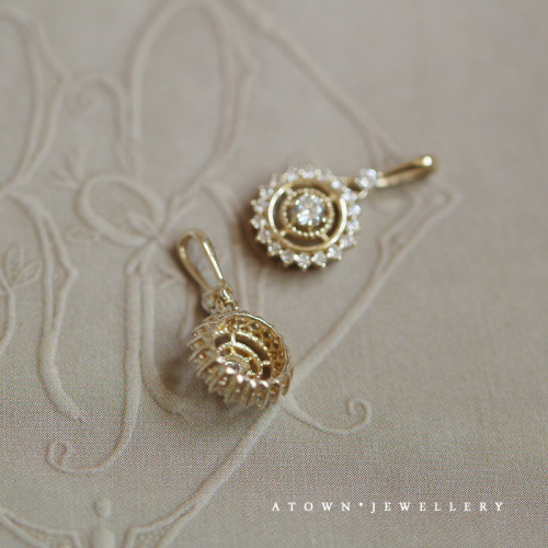 Destiny Compass 925 sterling silver plated 14K gold necklace small zirconium diamond mini retro disc pendant Japanese hanging pendant