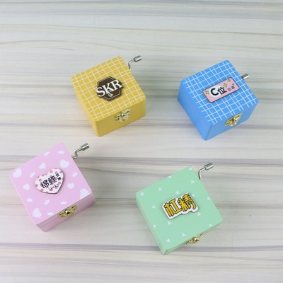 新款160759創意手搖音樂盒 新奇生日禮物八音盒木制工藝品小擺件