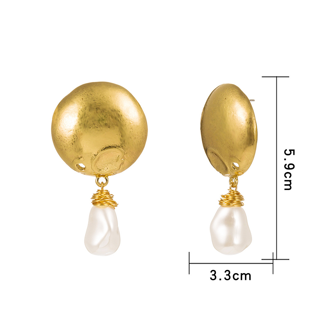 Fashion White Special-shaped Pearl Earrings display picture 1