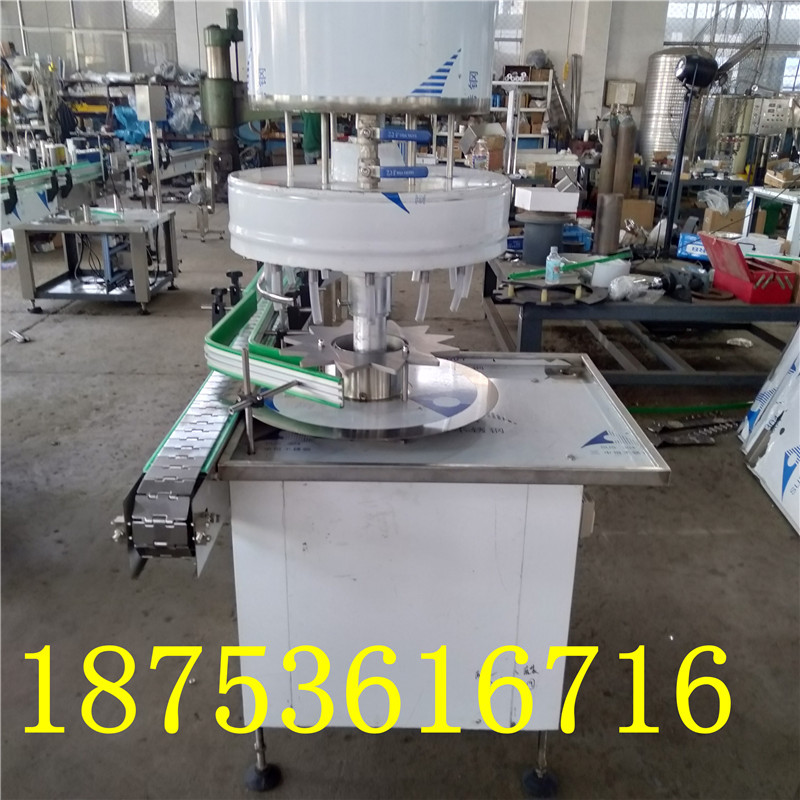 厂家液体灌装机 半自动酒灌装机 玻璃水半自动灌装机 12头