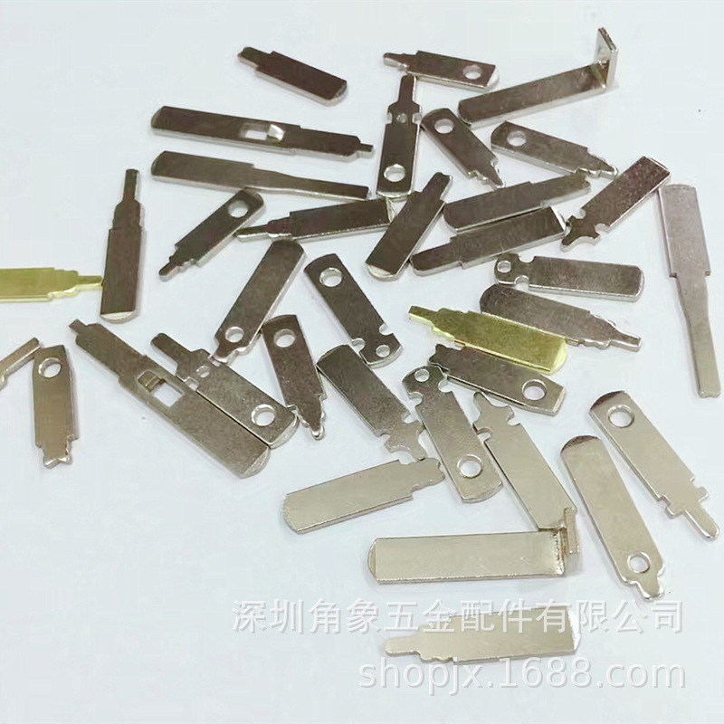 National standard plug piece hardware stamping parts Power pin charger plug piece middle gauge 3C certified environmental protection American standard copper foot