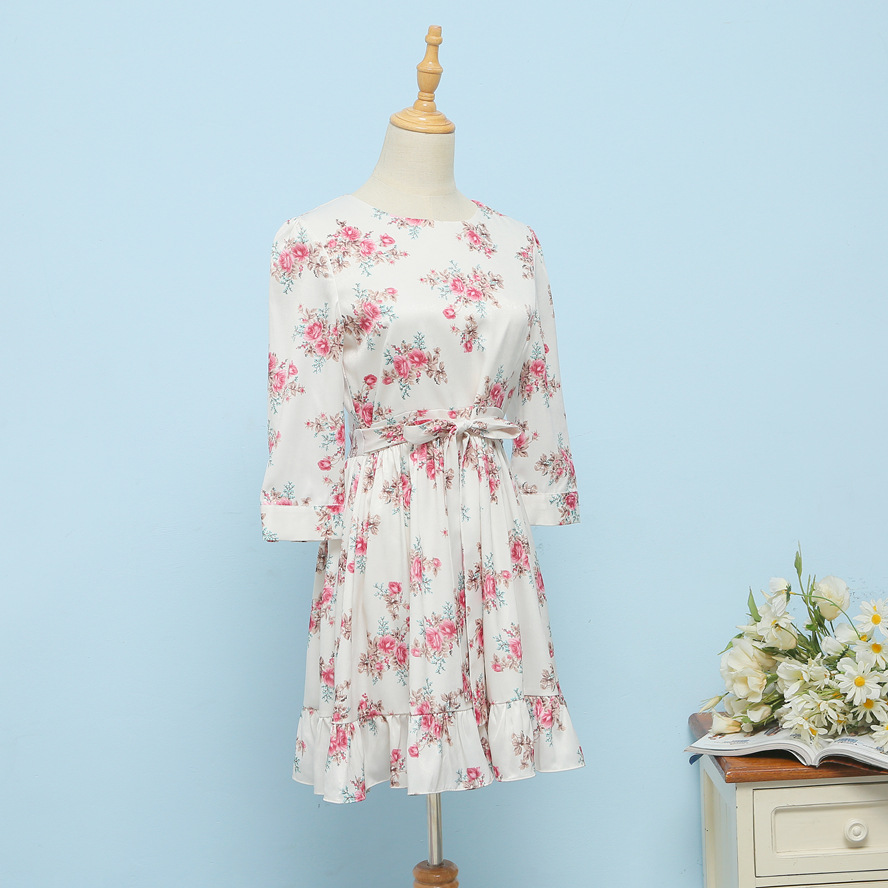 缺货 秋装清新甜美花朵蝴蝶结裙摆蛋糕裙摆冰丝绒中袖连衣裙