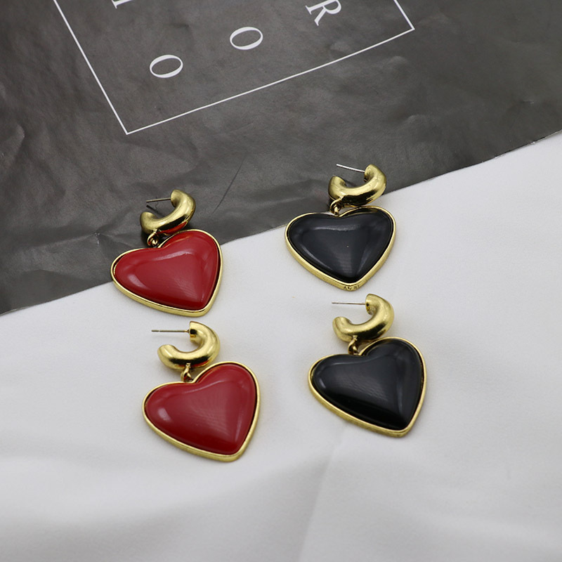 Daily Occasion Retro Exaggerated Personalized Red Heart-shaped Sterling Silver Needle Earrings