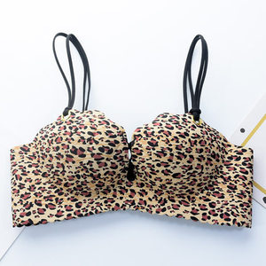 新款美背无痕内衣女小胸调整型聚拢厚无钢圈上托性感惑文胸套装