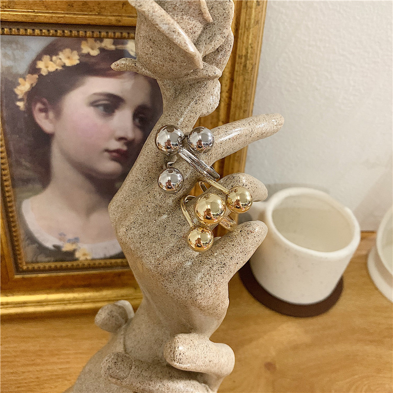 metal spiral ball fashion ring