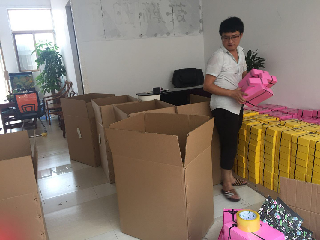 11079087978_1234430059