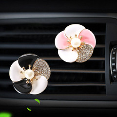 Car-mounted pearl flower air vent car perfume clip creative car perfume fashionable camellia car interior perfume solid incense