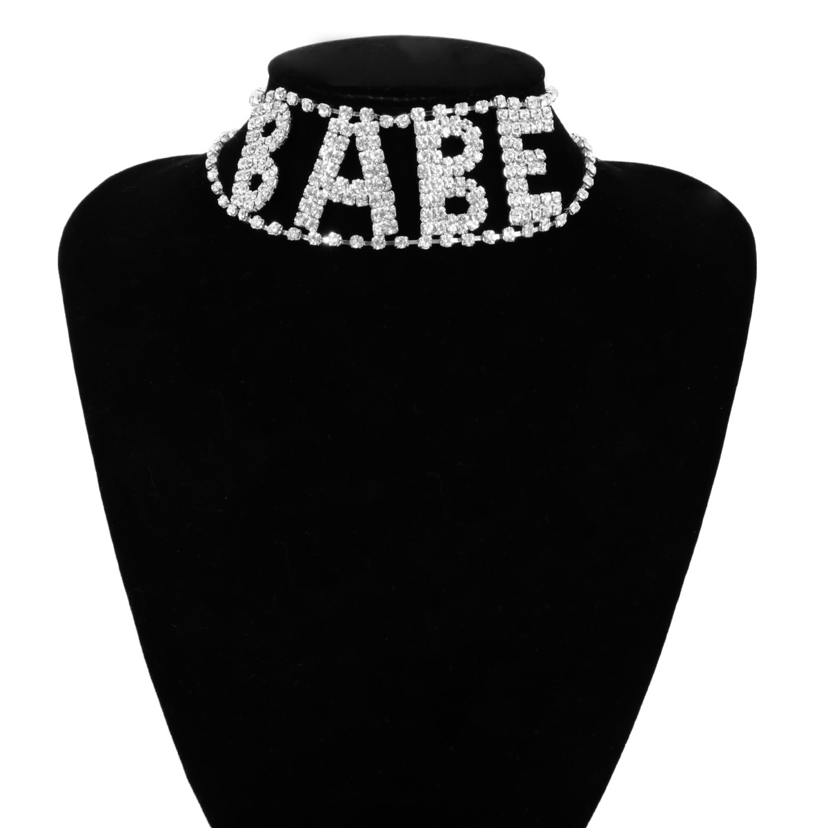 Europäische Und Amerikanische Grenz Überschreitende Mode, Neue Persönlichkeit, Übertriebene Nachtclub-flash-diamant-halskette, Diamant-buchstabe Babe-halskette display picture 9