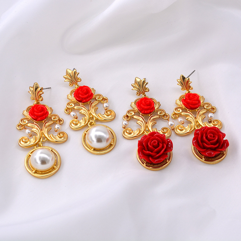 Vintage Pendant Baroque Long Court Pearl Flower Earrings Wholesale display picture 6