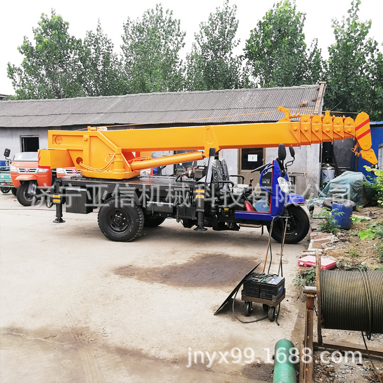 32马力农用三轮吊车5吨三轮吊机 油电两用三马子小型起重机