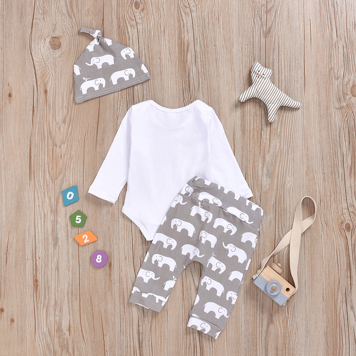 Elephant Print Three-piece Fashion Children's Clothing display picture 3