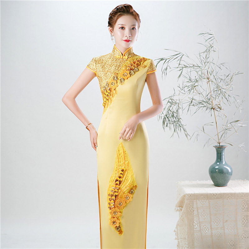 2019新款走秀旗袍黄色立体绣花大码舞台演出旗袍修身中国风厂家