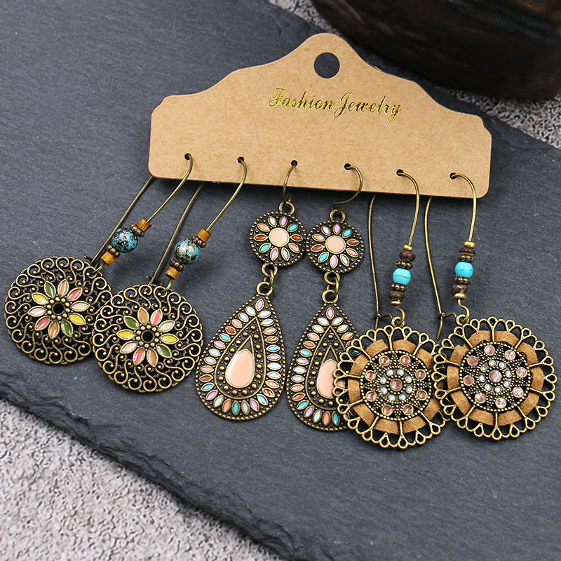 1 Set Retro Round Metal Plating Women's Drop Earrings display picture 5