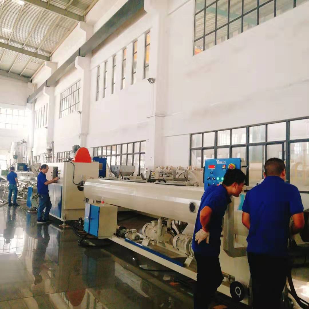 厂家直销锥形双螺杆管材挤出机线  锥双管材制造设备