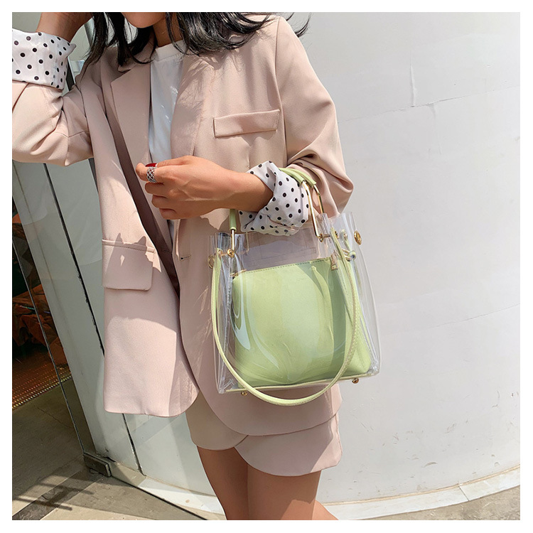 Femmes Petit L'été Pvc Faux Cuir Couleur Unie De Base Carré Fermeture Éclair Sac À Main display picture 2